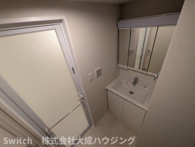 【西宮市大屋町のマンションの洗面設備】