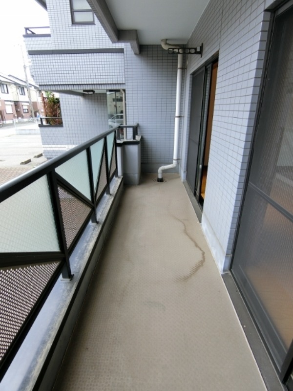 バルコニー　図面と現状に相違がある場合には現状を優先