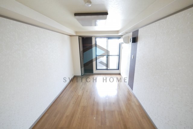 居室・リビング　こちらのリビングで趣味の時間をお楽しみください