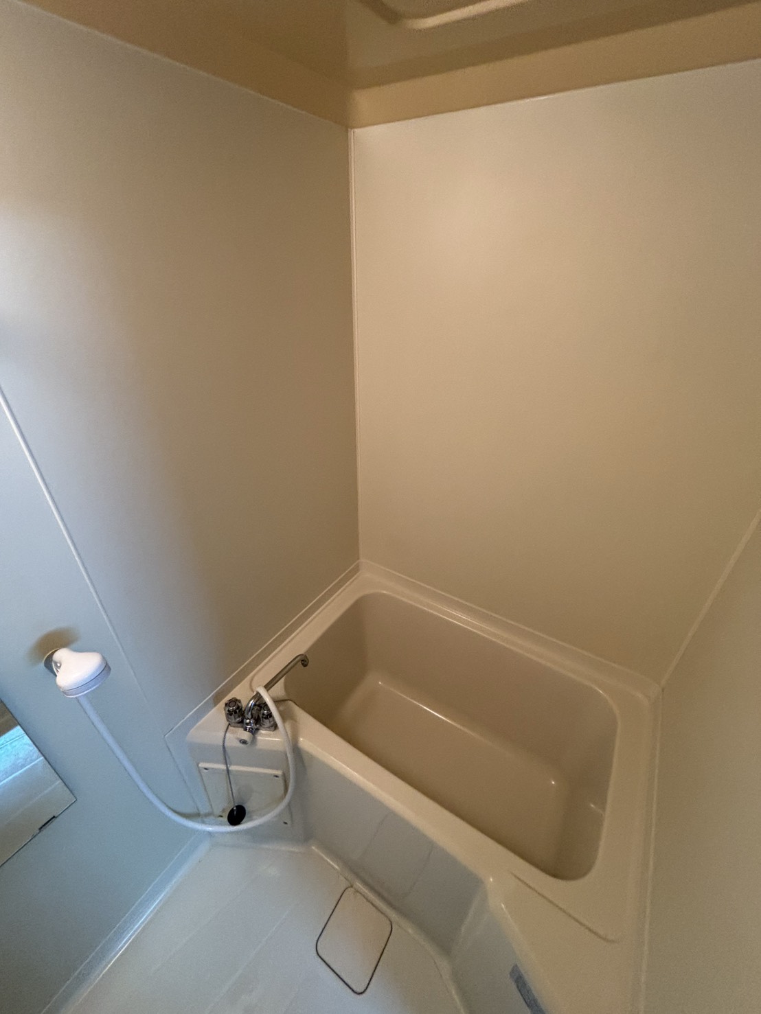 バス・シャワールーム　バス・トイレ別タイプ