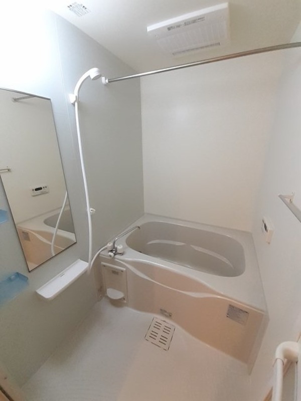 バス・シャワールーム　図面と現状に相違がある場合には現状を優先