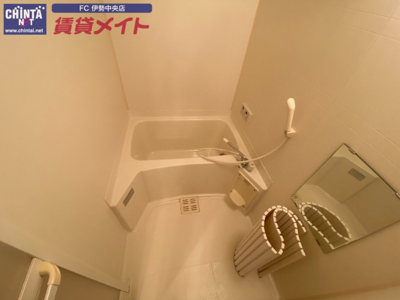 バス・シャワールーム　同物件別室の画像です