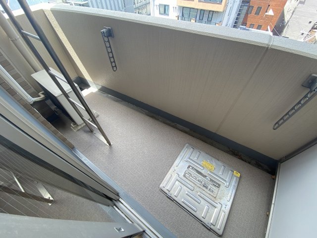 バルコニー　陽当たり良好なバルコニーです