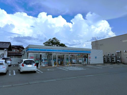 コンビニ　ローソン　矢巾町藤沢店（コンビニ）まで518m