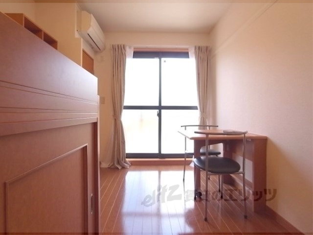 居室・リビング　洋室