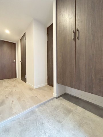 玄関　明るい玄関です