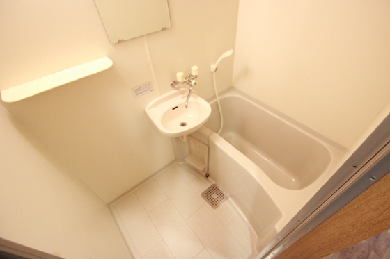 バス・シャワールーム　※別号室の写真です