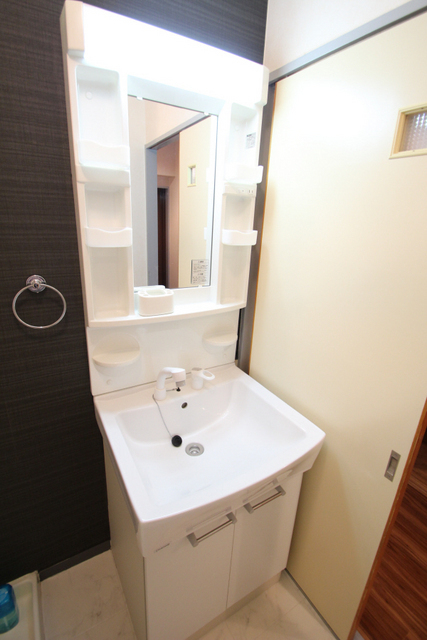 洗面設備　※他のお部屋の参考写真です。