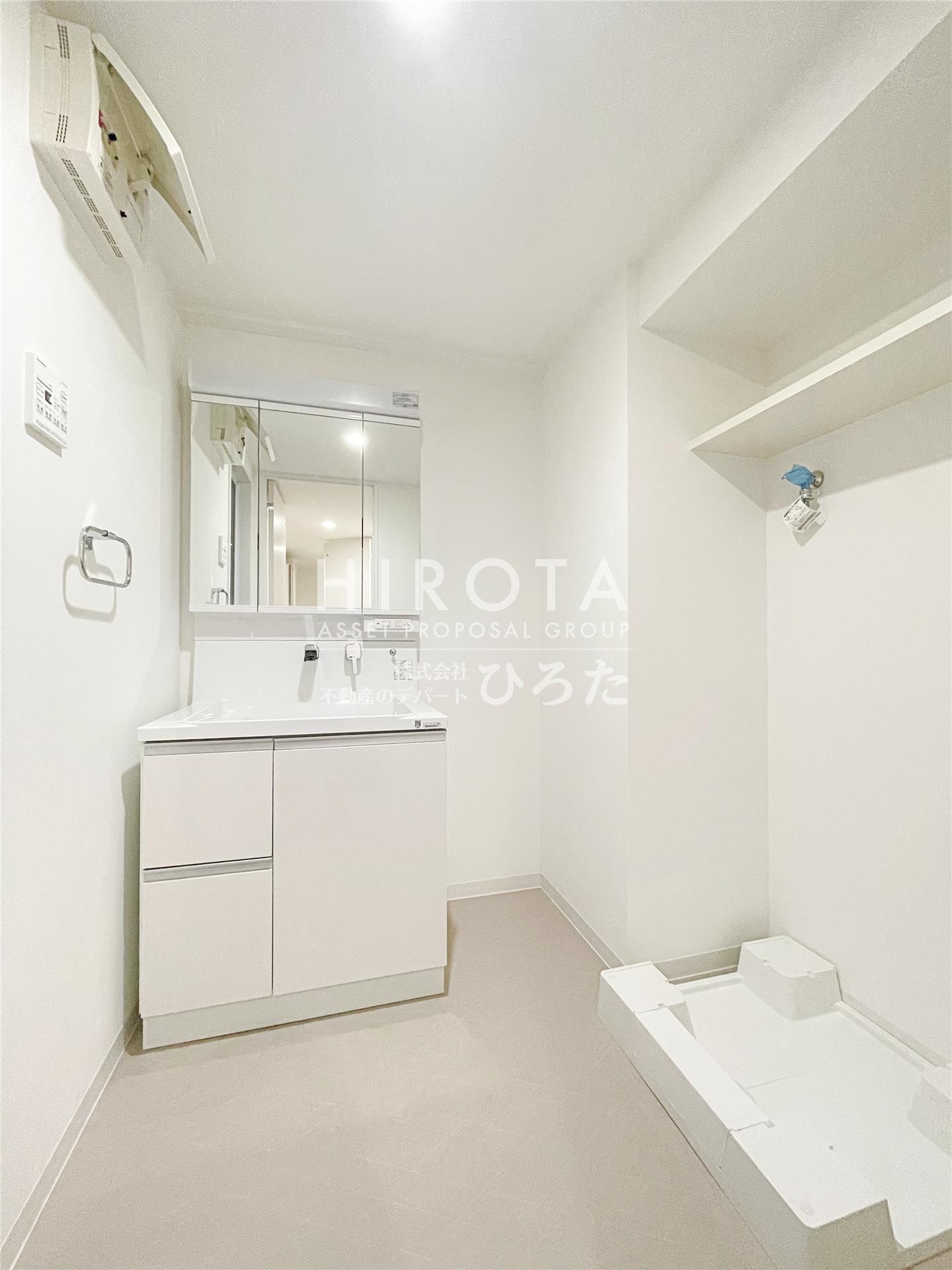 洗面設備　同仕様写真になります。