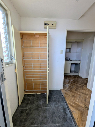 玄関　シューズボックス付き