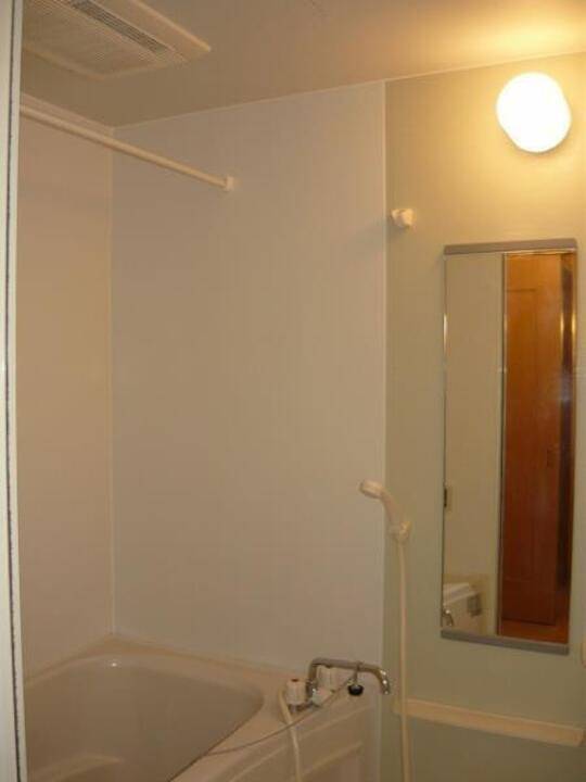 バス・シャワールーム　浴室