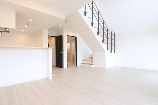 居室・リビング　１６．８帖の広々としたリビングです。