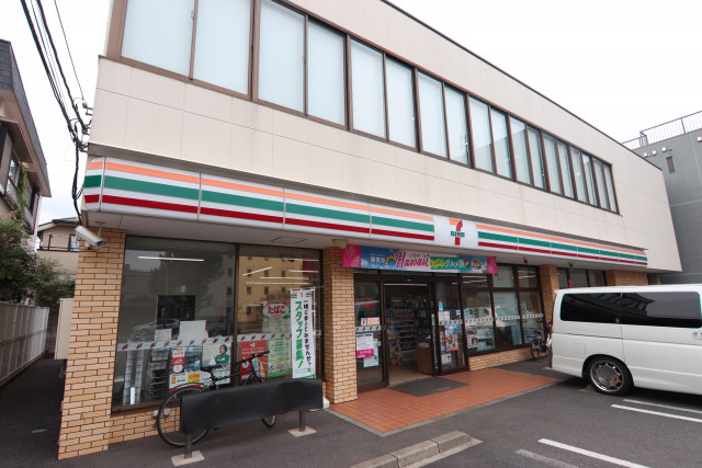 コンビニ　セブン－イレブン　千葉公園駅前店（コンビニ）まで210m