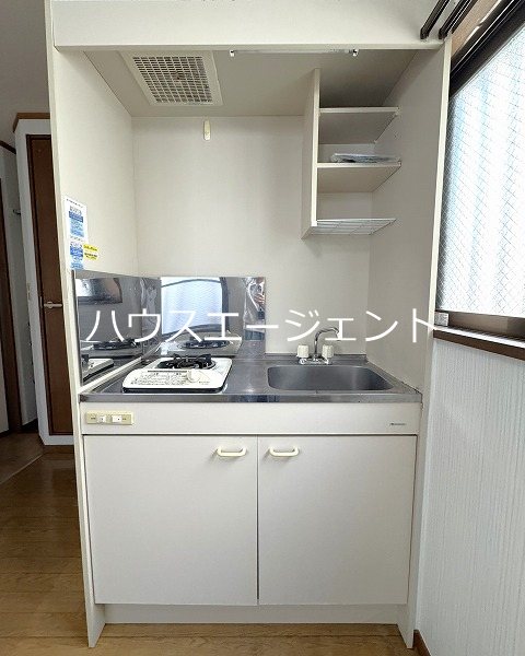 キッチン　一口ガスコンロ設置。