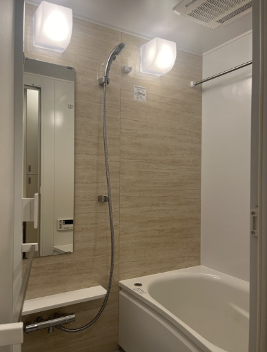 バス・シャワールーム