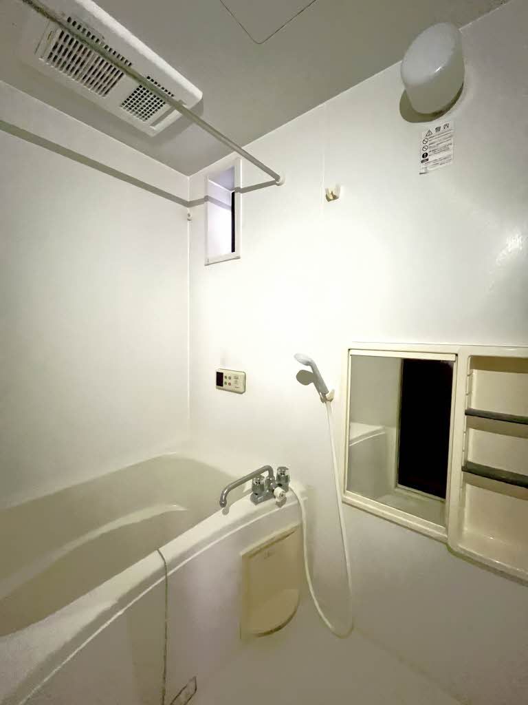 バス・シャワールーム　浴室