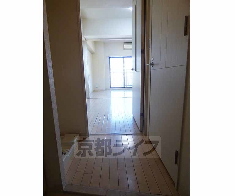 その他部屋・スペース　明るい廊下です