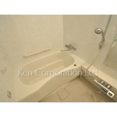 バス・シャワールーム　同タイプ4階のお部屋を撮影。仕様が異なることがあります。