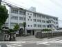 中学校　雄新中学校（中学校）まで644m