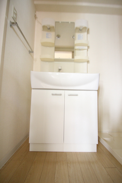 洗面設備　※別室の参考写真の為、現況優先です。