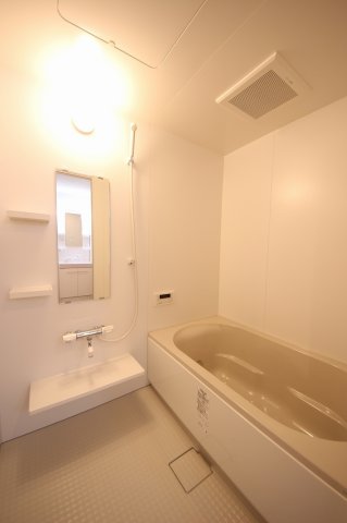 バス・シャワールーム　ゆったり過ごせるお風呂です