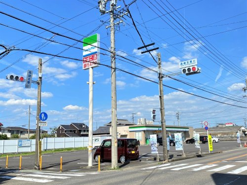 コンビニ　ファミリーマート扶桑中海道店（コンビニ）まで2032m
