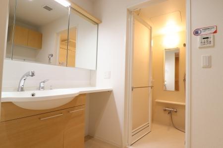 洗面設備　洗面所