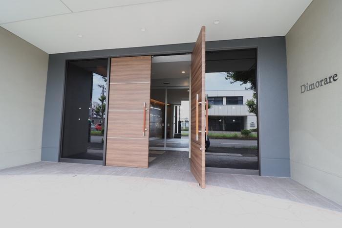 エントランス　エントランス