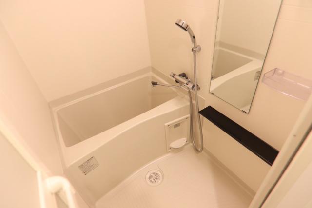 バス・シャワールーム　※別室の参考写真の為、現況優先です。