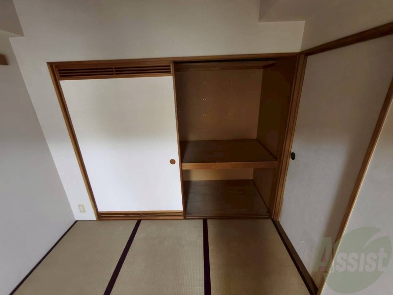 収納　収納もバッチリあるのでお部屋が片付きますよ！