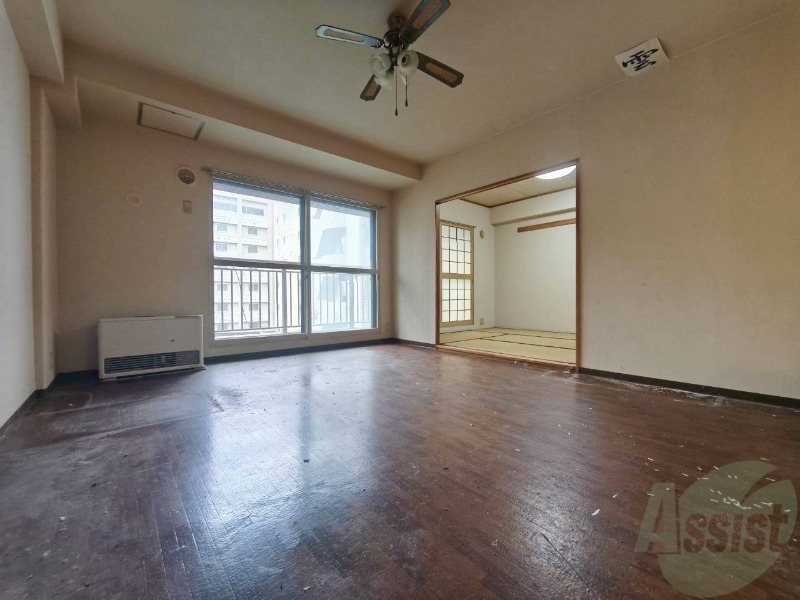 居室・リビング　広々としたリビングですね。使い勝手がよさそうですね！