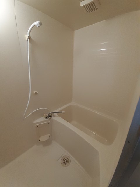 バス・シャワールーム　きれいなお風呂です♪