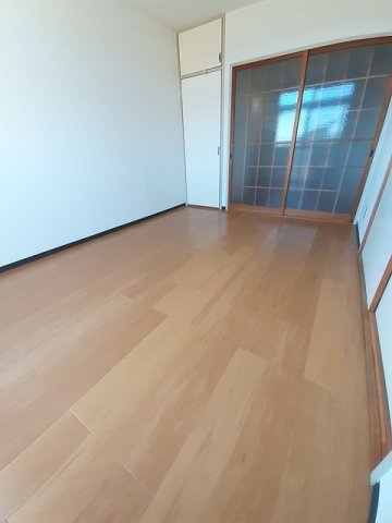 居室・リビング　明るい室内です☆