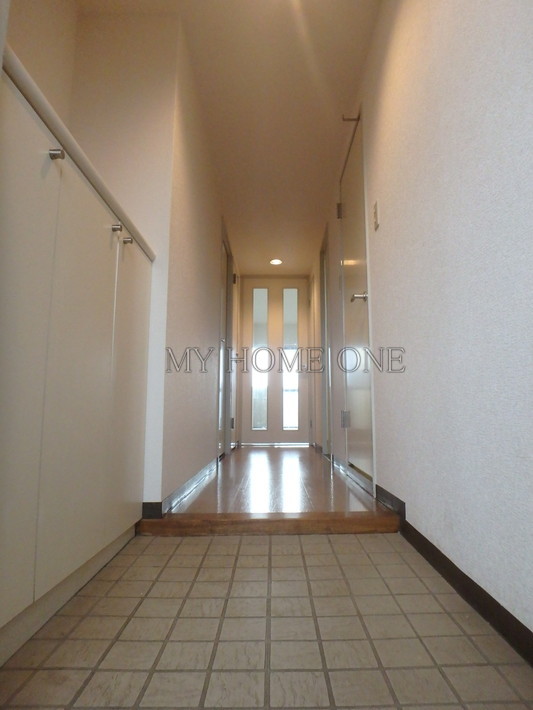 玄関　玄関ホール