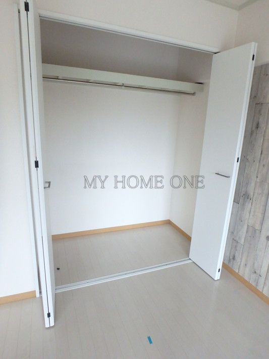 収納　洋室収納