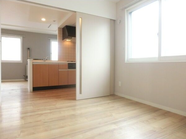 眺望　衣類の収納に便利なクローゼット付きです♪