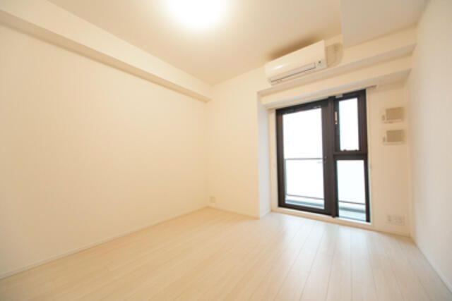 居室・リビング　写真は同タイプ住居です