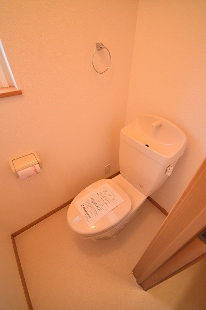 トイレ　別号室イメージ