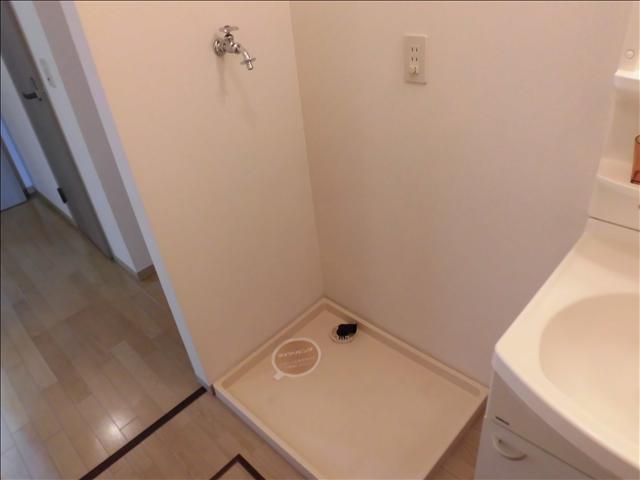 その他設備　室内洗濯機置場には排水パンつき。