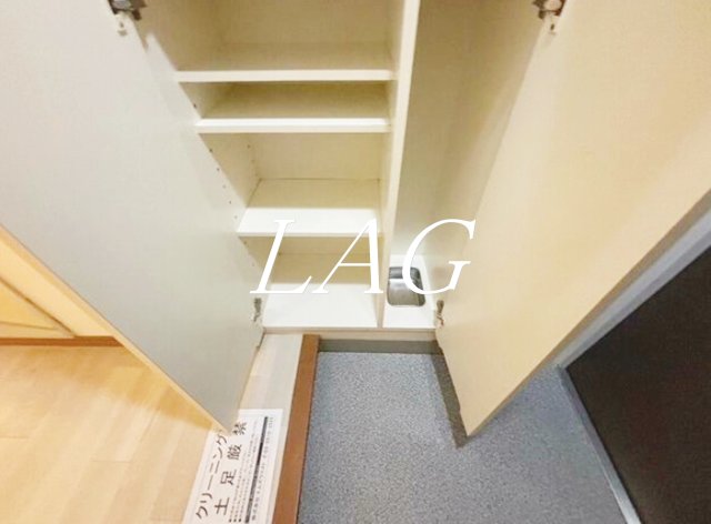 玄関　玄関です。