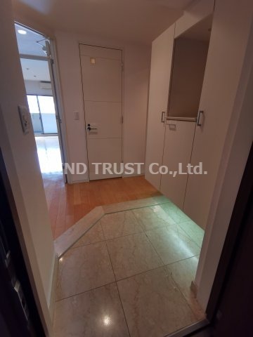 玄関　シンプルで使いやすい玄関です