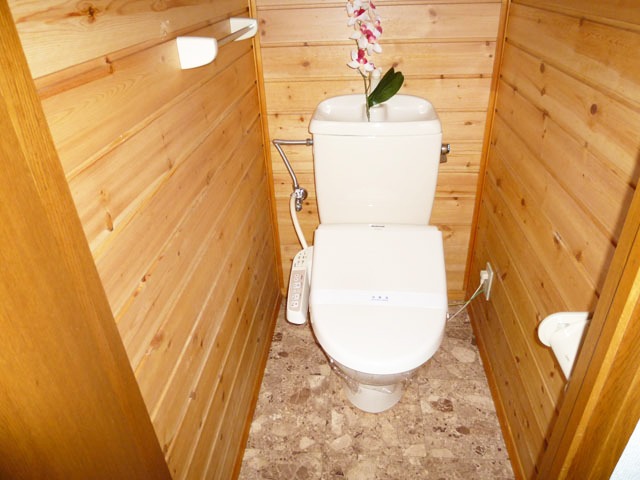 トイレ　温水洗浄便座付き♪※備品は付きません