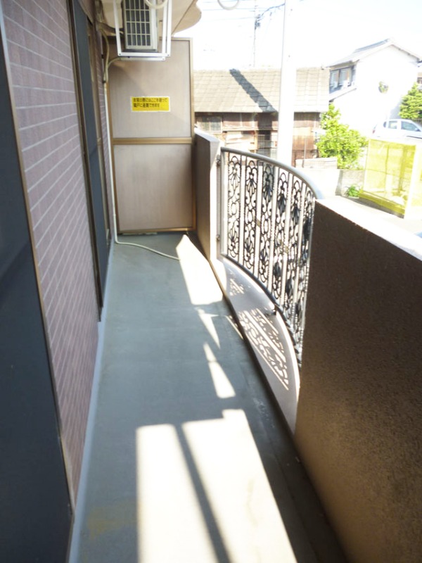 バルコニー　南向きで日当たり良好♪