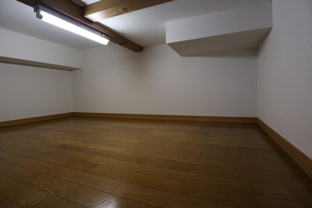 その他部屋・スペース　ロフトスペースあり