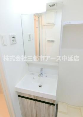 洗面設備　ディアレイシャス新蒲田　は三都市アース中延店へお任せください