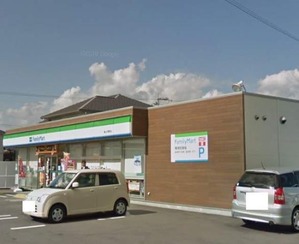 コンビニ　ファミリーマート福山引野町店（コンビニ）まで614m