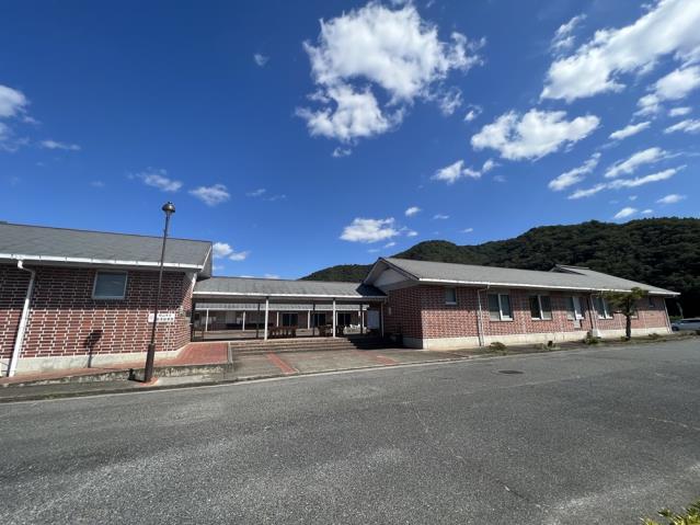 その他　岡山市役所岡山市教育委員会御津公民館（その他）まで862m