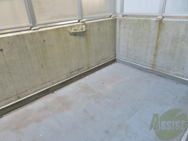 バルコニー　バルコニーはゆったりとしたスペースがあります。