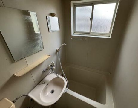 バス・シャワールーム　バスルーム(同一仕様写真)