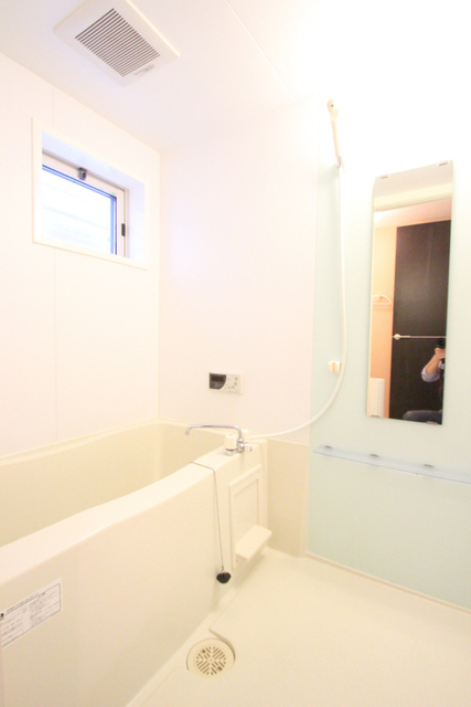 バス・シャワールーム　※別室の参考写真の為、現況優先です。